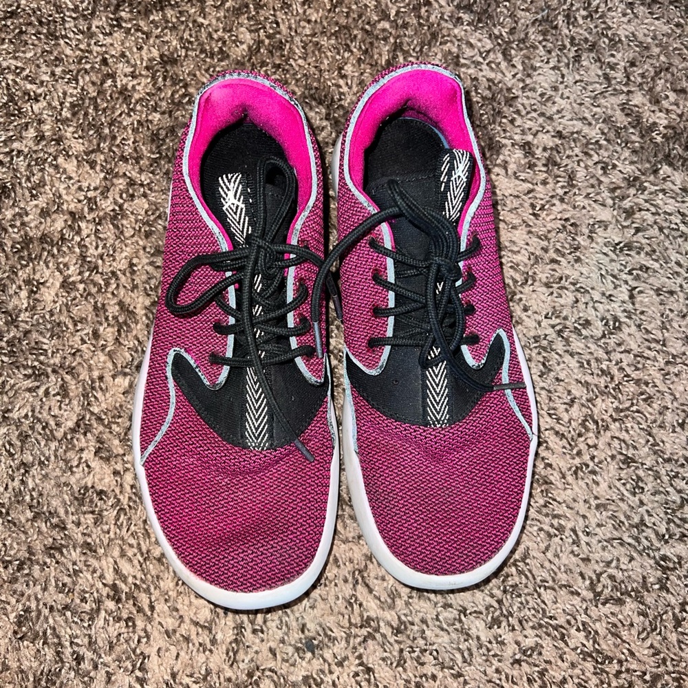 Jordan Eclipse - image 1